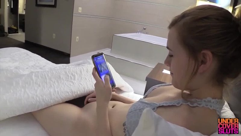 Undercoversluts rori rose - teen sis [soeur frère aide porno cul plein beau fou sperme soeur frère mince]